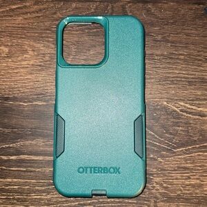 Otterbox iPhone 15 Pro Max Commuter Series Case
